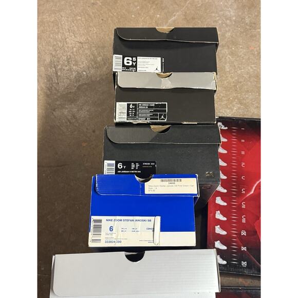 Lot of 10 Nike, Jordan, & Yeezy Empty Shoe Boxes Various Sizes main image 6